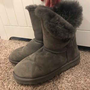 Gray ugg boots